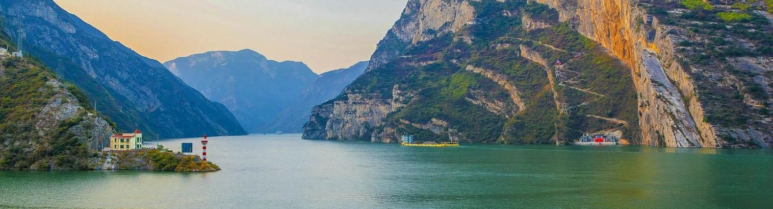 Yangtze River Cruises