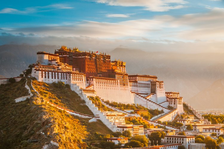 12-Day Yunnan and Eastern Tibet Tour