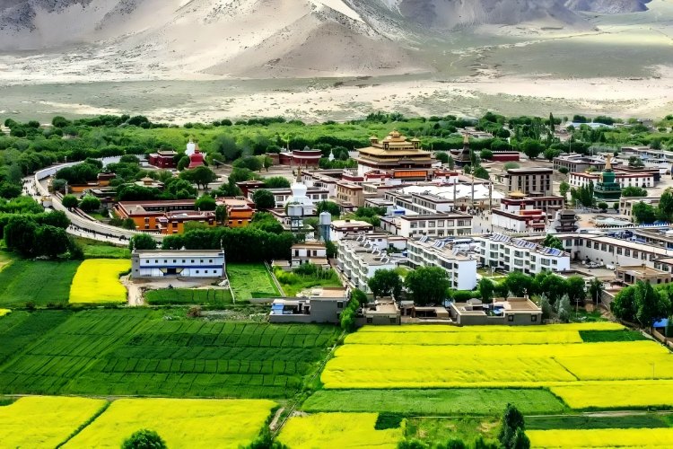 11-Day Tibet Tour with Everest Base Camp Trek