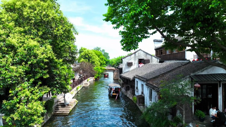 4-Day Shanghai, Hangzhou, and Nanxun Water Town Culture Tour